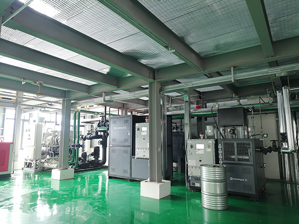 高溫電導熱油加熱器的作用