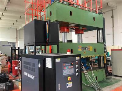 “黑黃金”碳纖維，「歐能機械」簡述碳纖維制品加工工藝