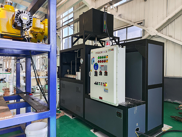 化工醫(yī)藥產(chǎn)品反應(yīng)釜防爆油溫機(jī)