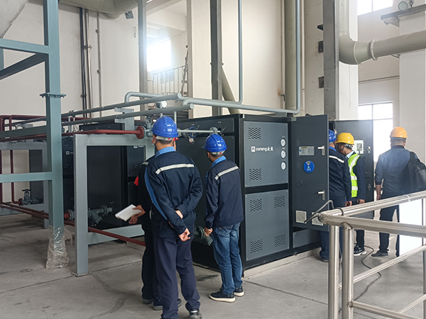 企業(yè)選擇150kw電加熱導(dǎo)熱油爐？3大優(yōu)勢(shì)碾壓傳統(tǒng)鍋爐